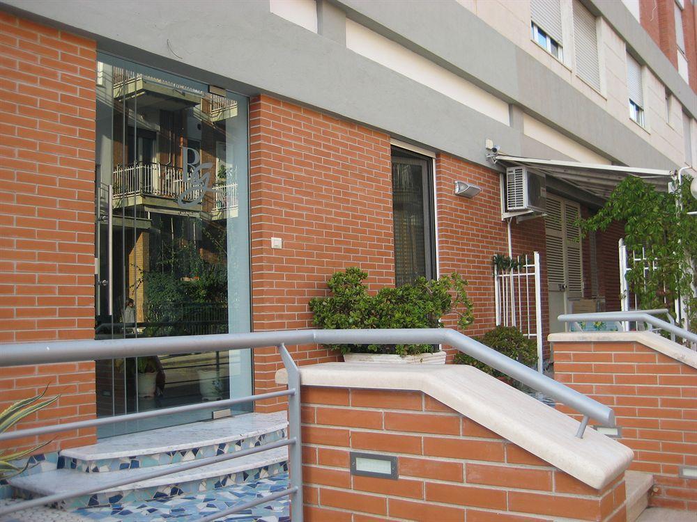 Rock Garden Bed and Breakfast Γκαέτα Εξωτερικό φωτογραφία